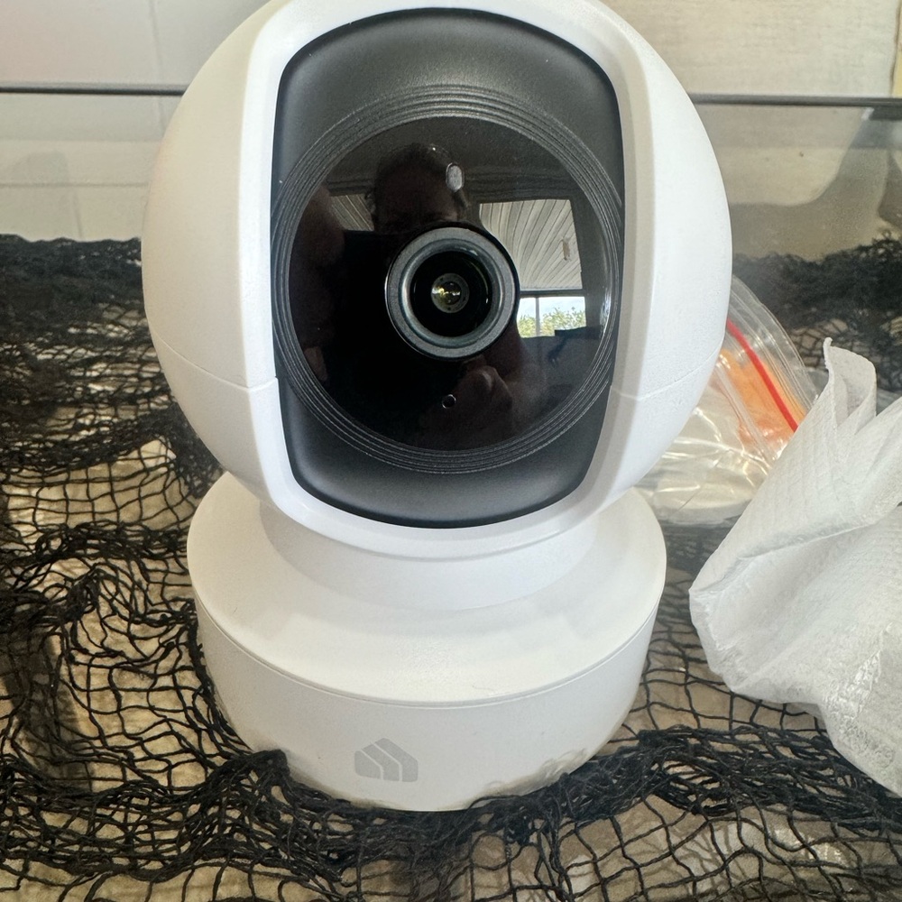 Kasa White Security Camera